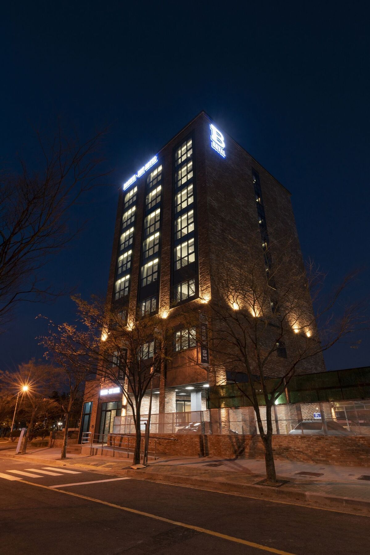 Brown-Dot Hotel Shinho Busan Exterior foto